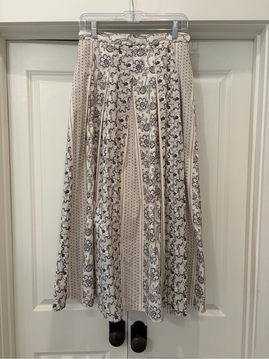 HUNTER BELL Dresses & Skirts - HUNTER BELL Cream and Black Floral A-Line Midi Skirt